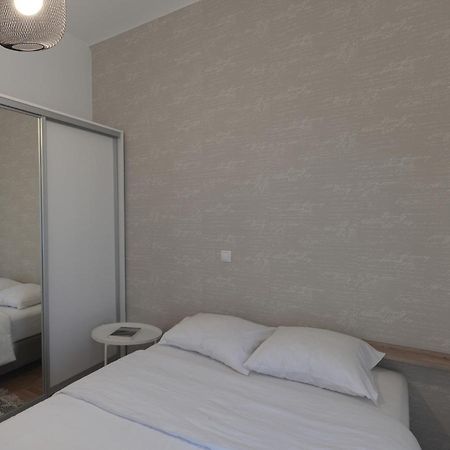 Beautiful Athenian Apartment Next To The Center Esterno foto