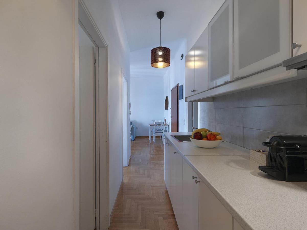 Beautiful Athenian Apartment Next To The Center Esterno foto